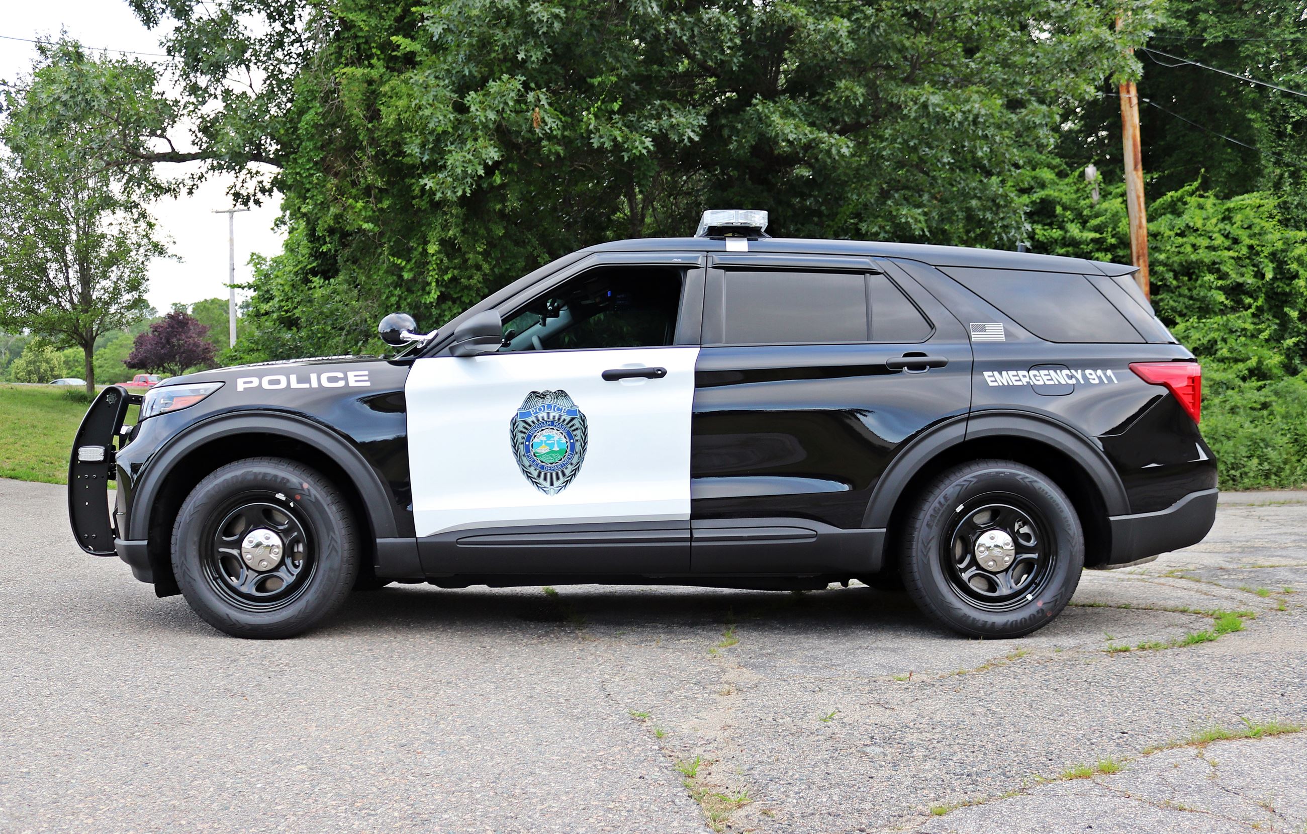 2021 Ford Police Interceptor Utility side view 